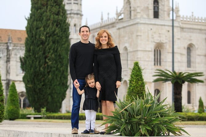 Family photo shoot in Cascais with a professional photographer - The Photos: What You’ll Receive and How It Adds Value