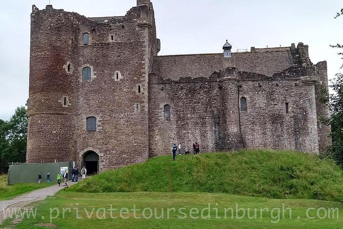 Five Outlander locations , Outlander film locations tour - Considerations and Practical Tips