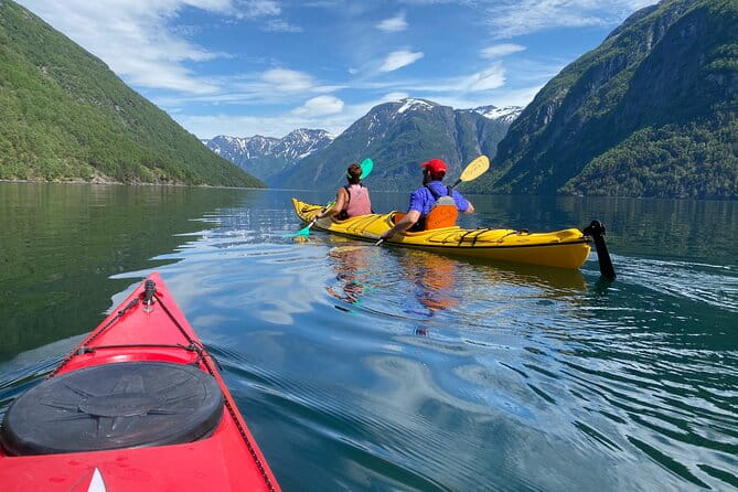 Fjord paddle in Hellesylt - Half Day Kayaking Tour - Who Should Consider This Experience?