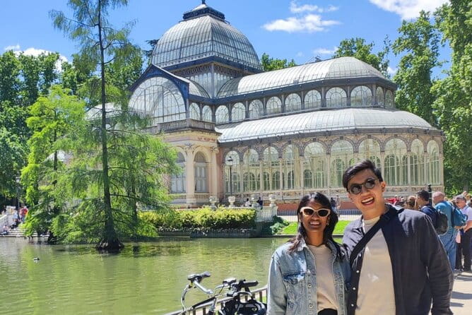 Food E-Bike Tour in Madrid - Small Groups, All Inclusive - The Riding Experience and Group Dynamics