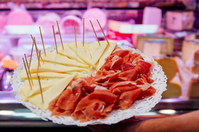 Food Tasting Walking Tour in Palma with a Local - A Closer Look at the Itinerary