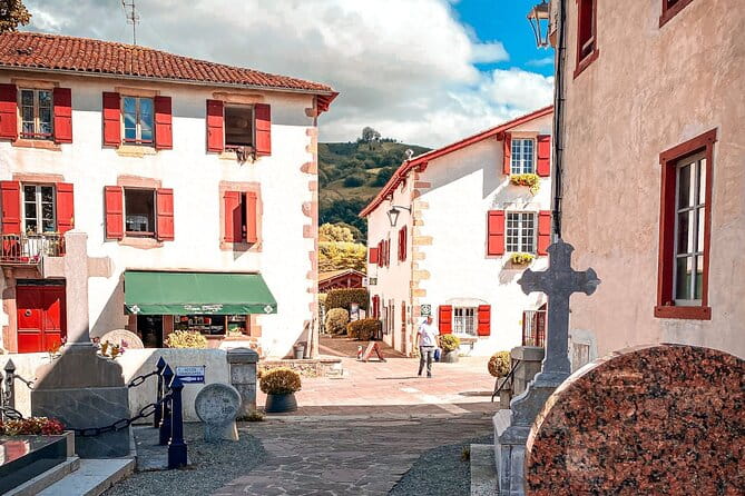 French Basque Country Private Day Tour in an VW Combi - Driving along the Basque Corniche