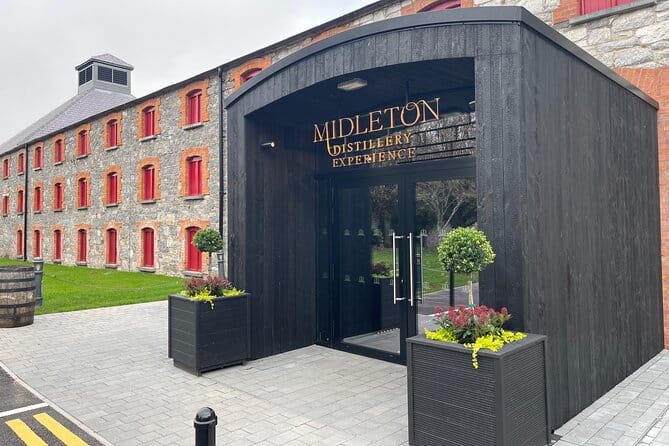 Full Day Private Tour of Jameson Whiskey, Blarney Castle & Cobh - In-Depth Review of the Experience
