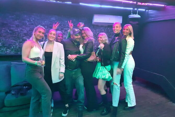 Fun explorers pub Crawl with 1 hour open bar and with 3 VIP clubs - Who Will Love This Tour?