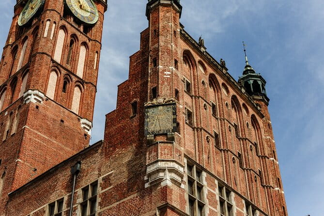 Gdansk Quest Experience: The Watchmaker's Curse - Exploring Gdansk Through the Watchmakers Eyes