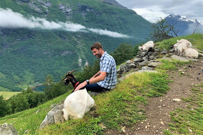 Geiranger by Royal route, 5 hours with visiting a high-mountain farm - Discovering a Hidden Gem at Kilsti