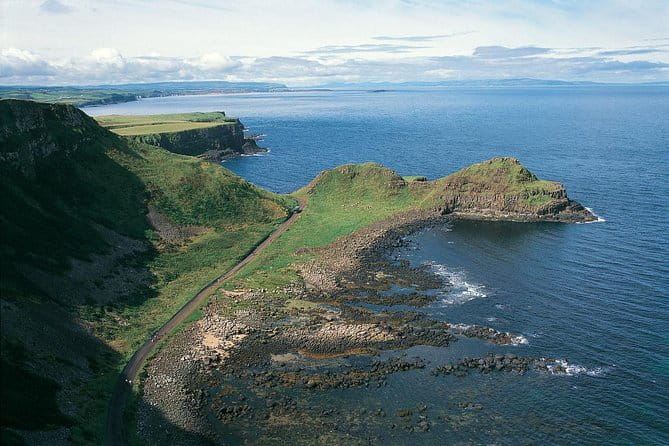 Giant's Causeway and Whisky Distillery tasting tour from Belfast - What the Tour Offers and What to Keep in Mind