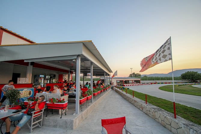 Go karting experience - The Staff and the Atmosphere: Mixed Experiences