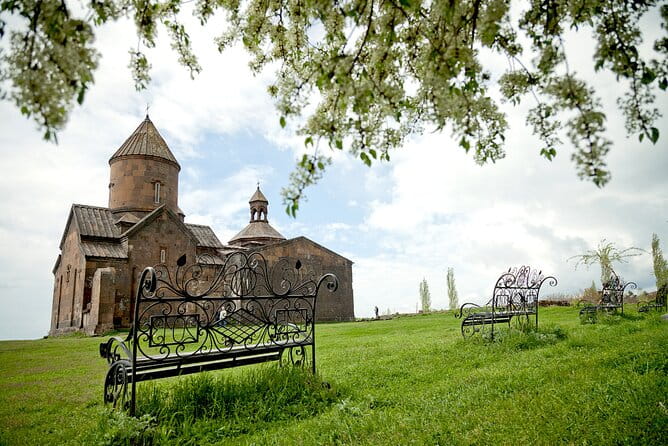 Group Tour: Saghmosavank, Wine Yard, Echmiadzin, Zvartnots - Who Should Consider This Tour?