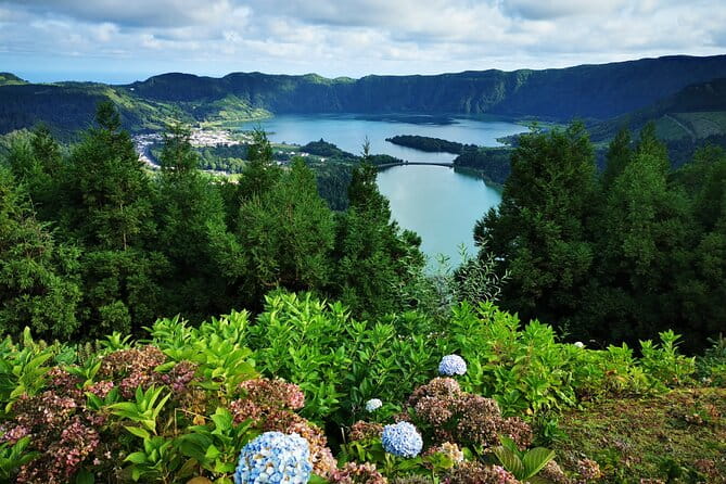 Guided Electric Mountain Bike in Sete Cidades - Who Should Consider This Tour?