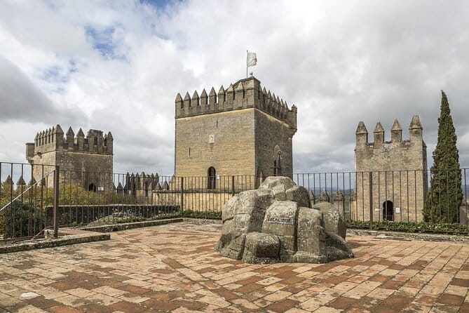 Guided tour of Almodovar Castle, entrance fee included - Who should consider this tour?