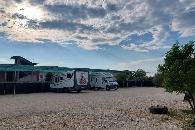 Happy Camping Berat - The Location: Near Berat’s Historic Charm