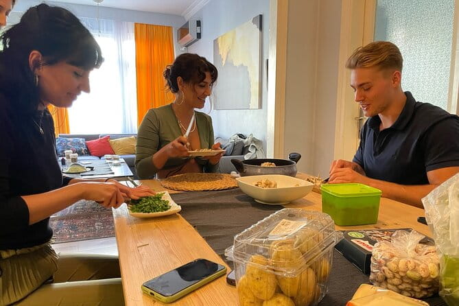 Istanbul Vegan/Vegeterian Cooking Class with Locals at Home - The Value and Who This Experience Is For