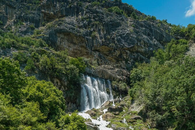 Jeep Safari Berat,Hiking in Sotira Waterfall,lunch (ARG) - Key points / Takeaways