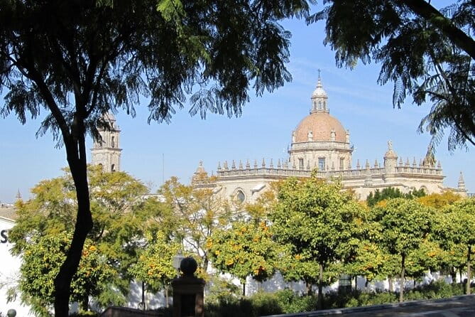 Jerez Historic Guided Tour and Alcazar - The Alcázar and Nearby Sights