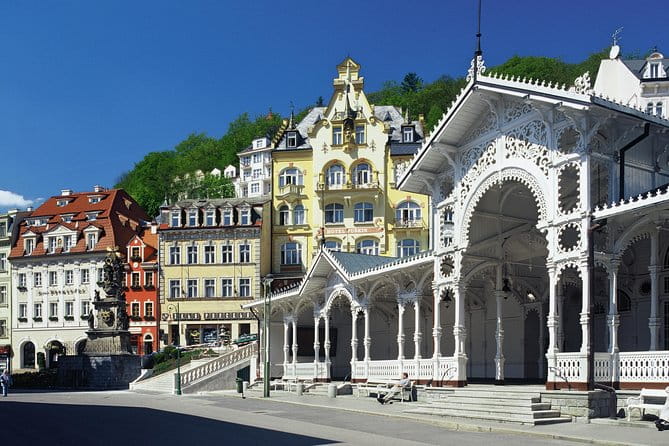 Karlovy Vary day trip from Prague with lunch - The Glassworks and the Town: Why They Matter