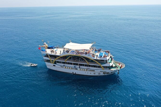 Kemer: Luxury Yacht Tour near Olympus and Phaselis Bay with Lunch - Who Will Love This Tour?