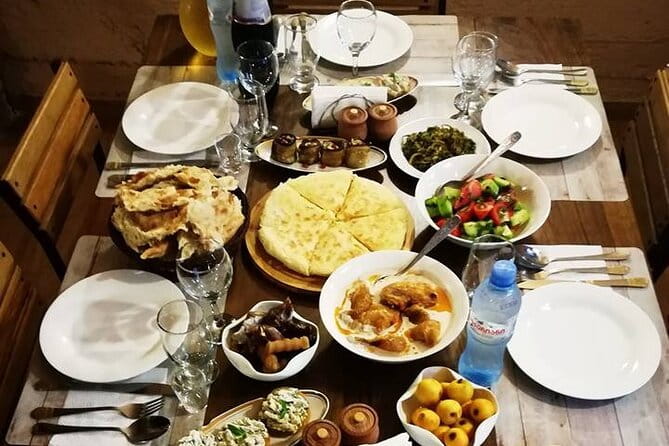 KUTAISI Family Feast: Experience Georgian Hospitality - A Deep Dive into the Kutaisi Family Feast Experience