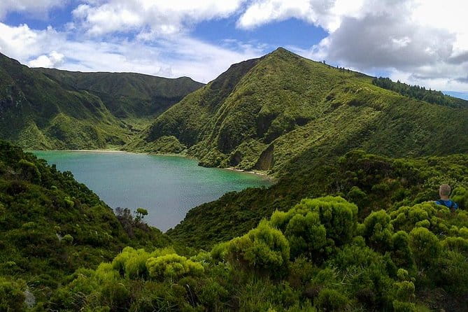 Lagoa do Fogo Trail Full-Day Walking Tour with Lunch - Key Points / Takeaways