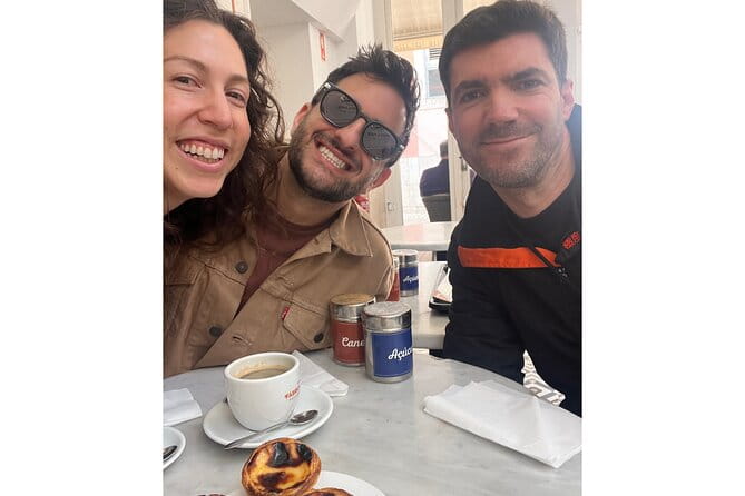 Lisbon Essentials 3h Tour: See, Taste and Learn with a Local - The Sum Up