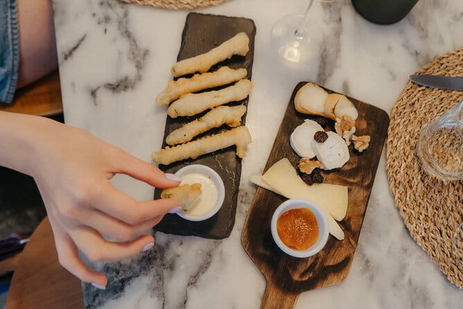 Lisbon Food & Tuk Tuk Tour with Eating Europe - Transportation: Tuk-Tuk and Walking