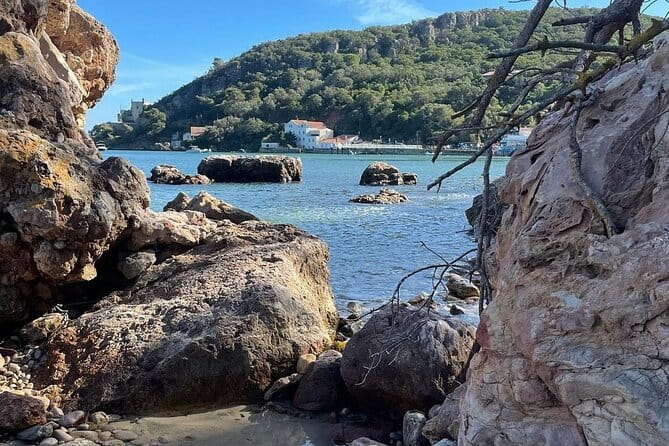 Lisbon Tour to Setúbal, Mountains and Sea, with Wine Tasting - Exploring the Itinerary: What to Expect at Each Stop