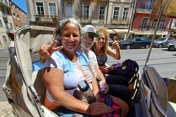 Lisbon Tuk Tuk Tour 1-Hour Old Town Experience - What We Love About This Tour