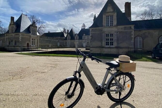 Loire Valley Ebike Tour to Chambord FROM TOURS - Château Villesavin: A Private, Gourmet Experience