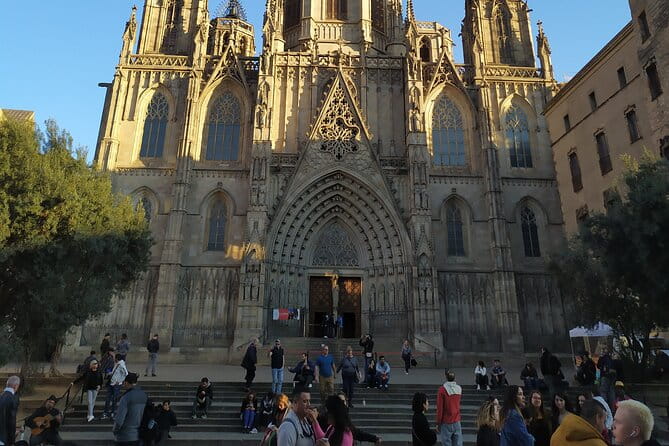 Lucas Hidden Old Barcelona: the Gothic and El Born Tour - FAQ