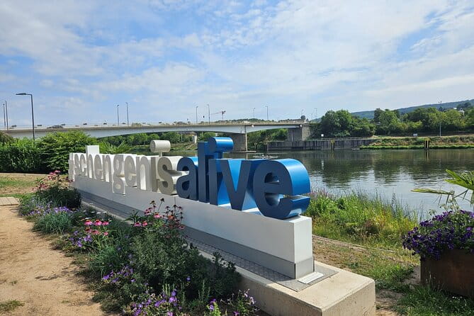 Luxembourg Moselle Day Tour with wine tasting - Transportation and Group Size