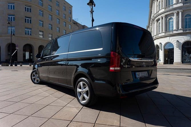 Luxury Warsaw Chopin Airport Transfer by private Minivan car - What to Expect During the Transfer