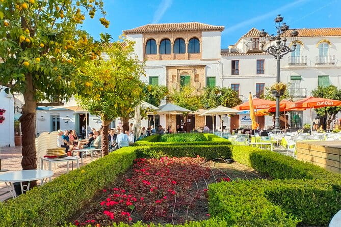 Marbella: group walking Tour - Walk Through the Highlights of Marbella