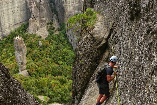 Meteora Scrambling Tour with Optional Pick-up - FAQ