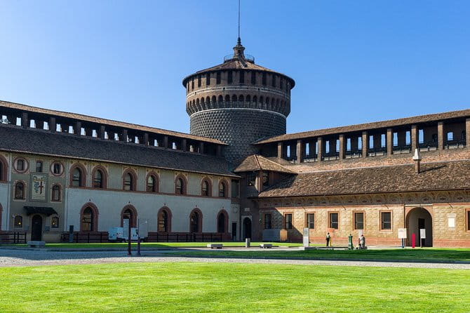 Milan Highlights Self guided scavenger hunt and Walking Tour - What the Tour Includes and How It Works