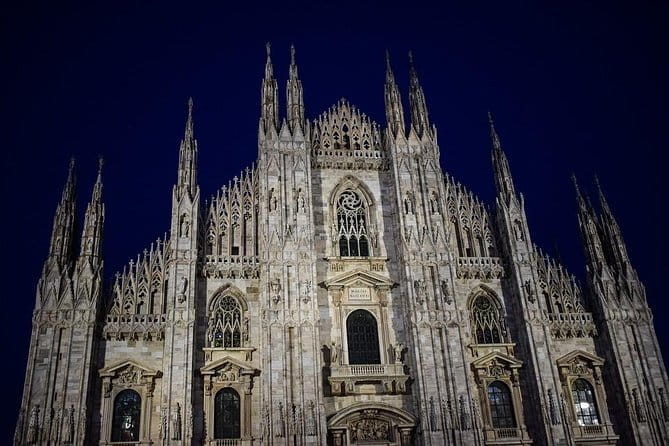 MILAN PRIVATE WALKING TOUR BY NIGHT: AMAZING MILAN - 2 h - A Practical Look at the Itinerary