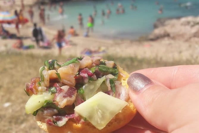 Monopoli Tour among legends and history - Practical Tips and Considerations