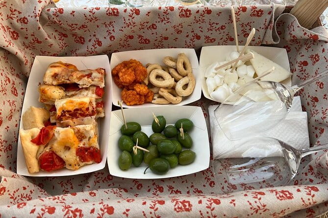 Morigine Wine Lovers-Aperitif in the Vineyard at Sunset - Entering the Vineyard: An Authentic Setting for Wine and Food