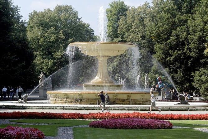 Multi-ethnic Warsaw - guided walk through the old town - Who Should Consider This Tour?