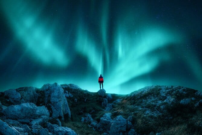 Northern light hunt in Tromsø. WiFi included - Who Should Consider This Tour?