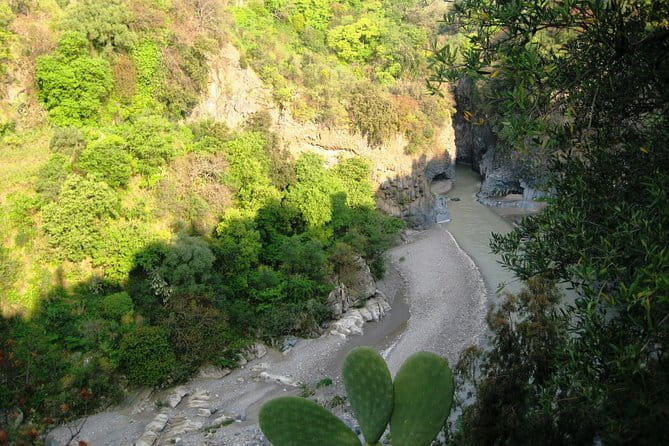 Old Sicily discovery and Etna wine tasting tour from Taormina - Who This Tour Is Perfect For