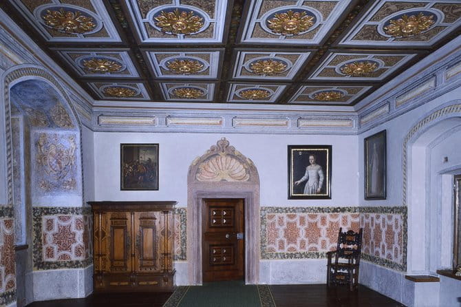 Overnight Cesky Krumlov Trip from Prague - Analyzing the Price and Practicalities