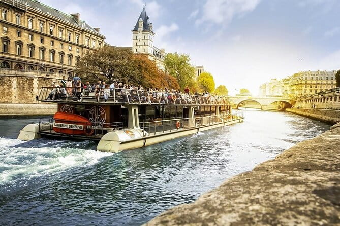 Paris Seine River Cruise from the Foot of Eiffel Open Timing - FAQ