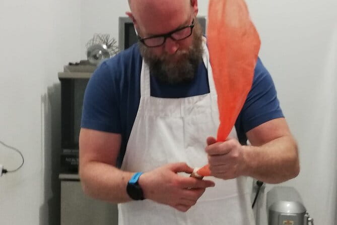 Pizza course in Catania with Show Cooking Cannolo - An In-Depth Look at the Pizza & Cannolo Experience in Catania