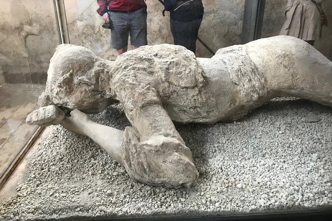 Pompeii and Herculaneum full immersion - FAQs