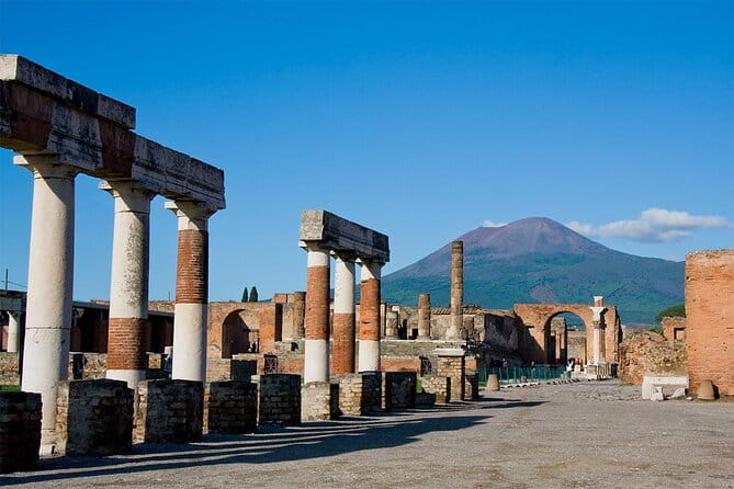 Pompeii private tour with expert guide in archaeology - What to Expect at Each Major Stop