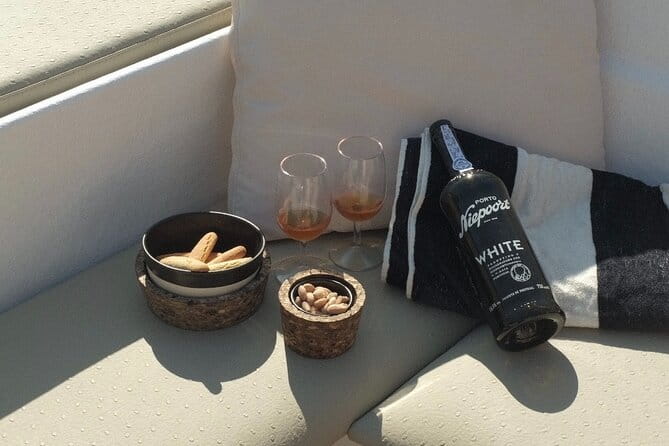Porto: Douro River Boat Cruise with Port Wine and Snacks - Who Will Love This Tour?