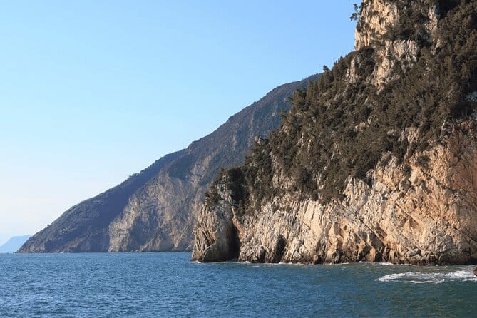 Portovenere and Gulf of Poets: Half/Full Day Boat Tour - Exploring Palmaria, Tino, and Tinetto Islands