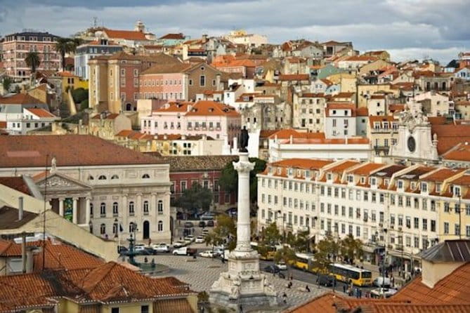 Private 4-hour Walking Tour of Lisbon with official tour guide - Practical Details and Logistics