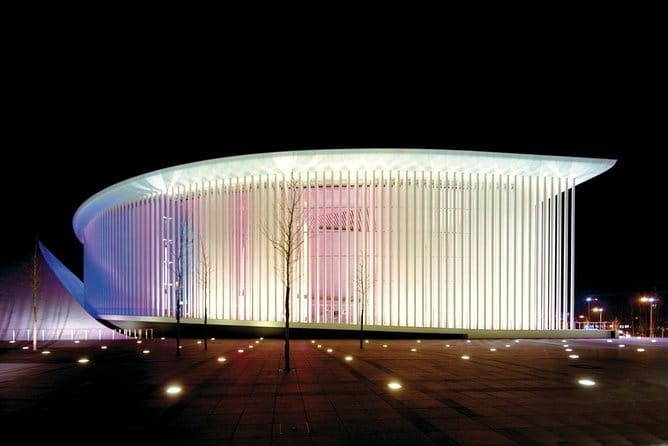 Private airport transfer: from the airport to the city of Luxembourg - Who Will Benefit Most from This Service?