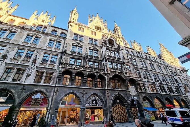 Private audio book city rally in Munich city centre - The Value of the Price